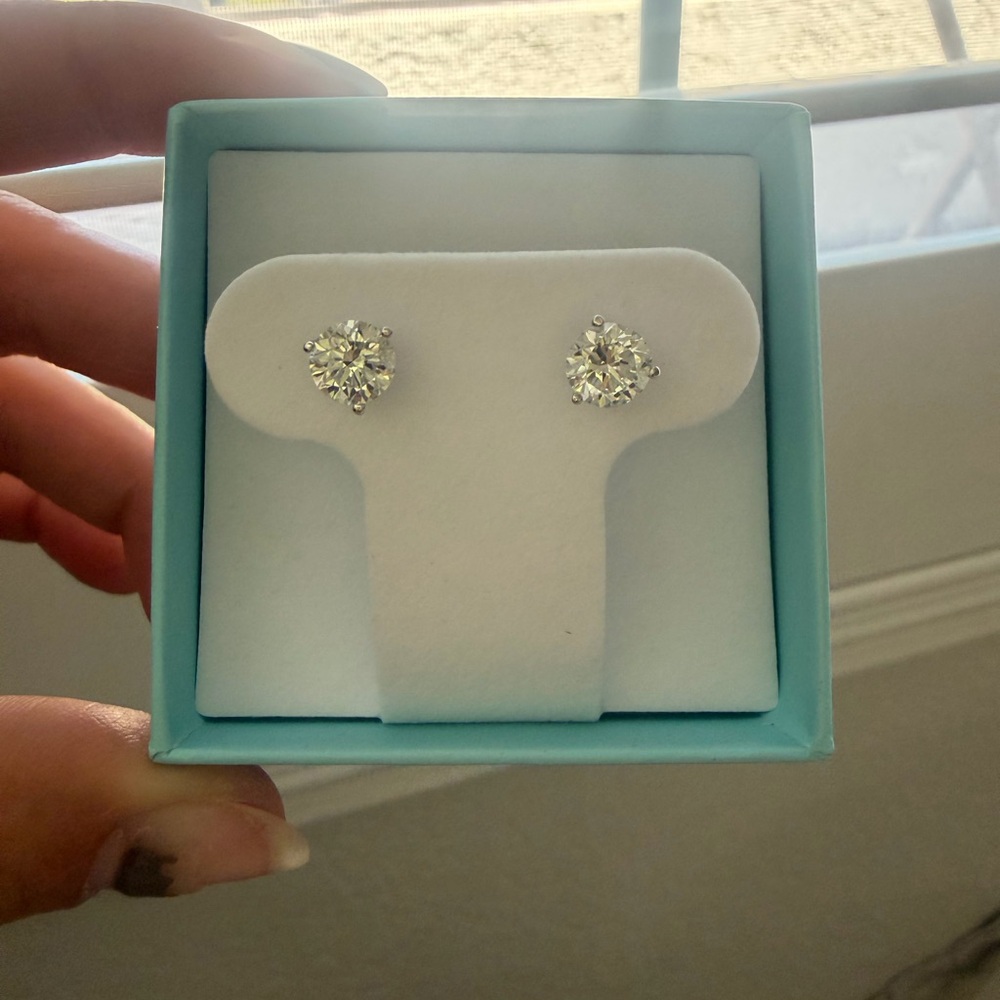 14k White Gold Lab Diamond studs 2 CTW